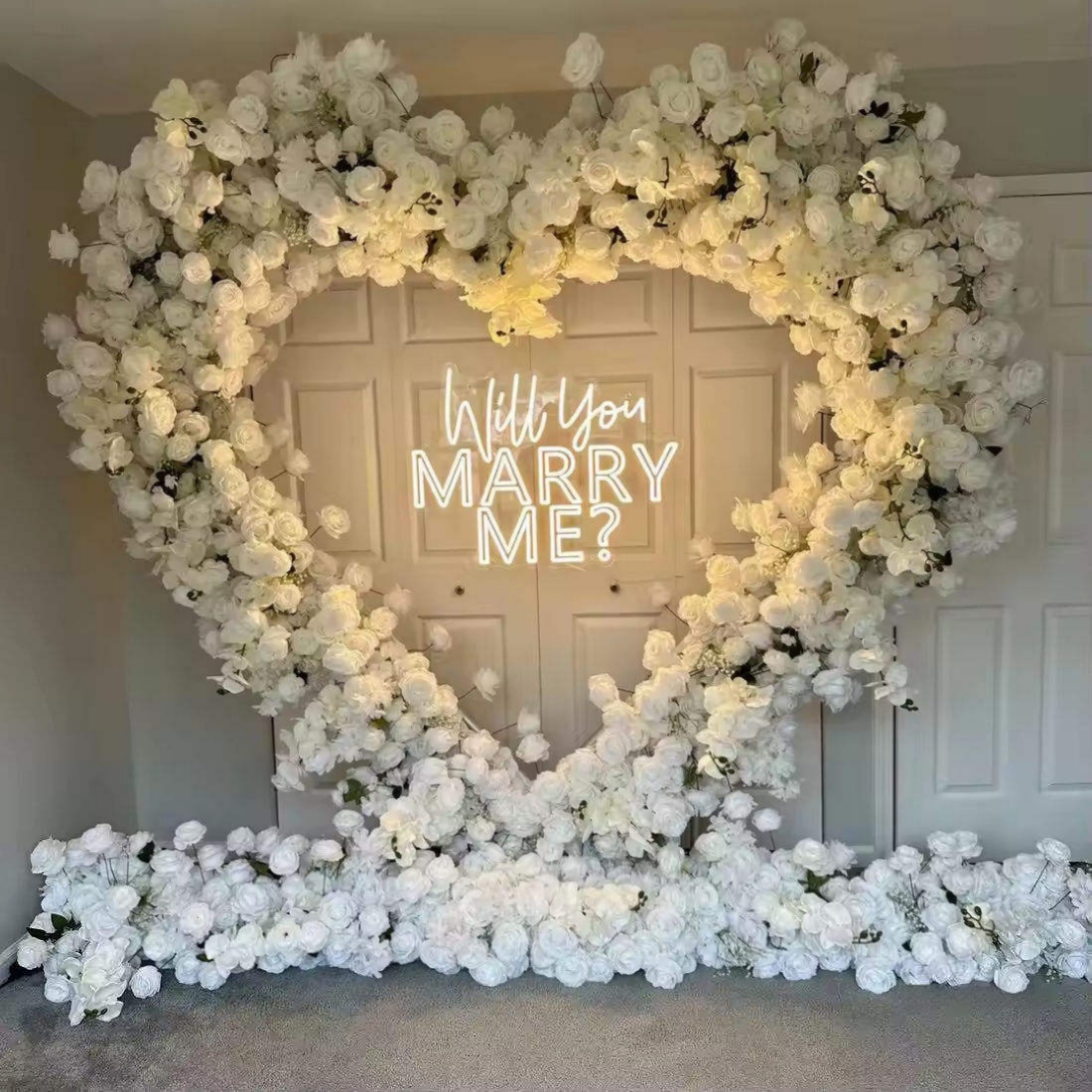 قوس زهور اصطناعي على شكل قلب أ - مراجعة Event & Party Supply Photos وسعره